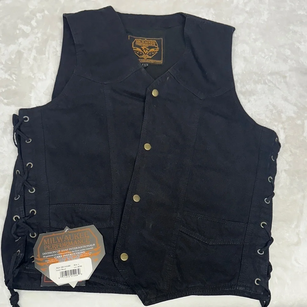 Men's Black Vest with Gun Pocket